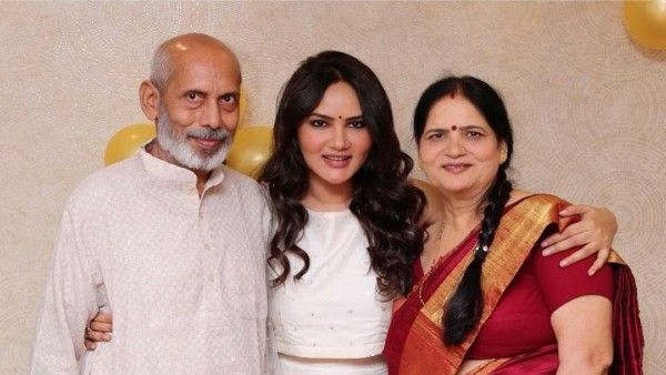 Happu Ki Ultan Paltan’s Kamna Pathak’s Birthday Ritual Is Extra Sweet!