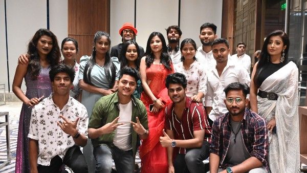 Josh: Winners Of #BhorshaRekho Challenge Attend The Premiere Of Klikk's Web Series Encrypted