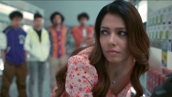 Netizens Criticise Perfume Ads For Promoting Rape Culture; Call It ‘Most Terrible Ad Ever’