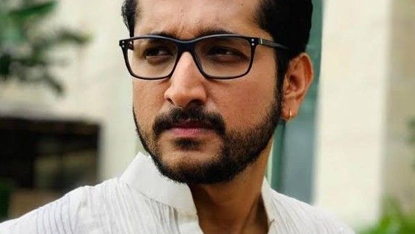 Parambrata Chatterjee To Play The Lead In Pawan Wadeyar's Bollywood Directorial Debut Notary