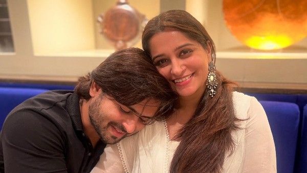 Dipika Kakar Bakes Special Cake For Shoaib Ibrahim On His Birthday, Gifts Designer Shoes Worth Rs 77k