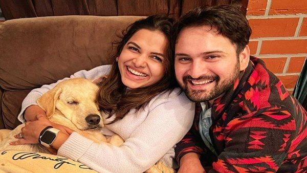 Siddharth Chandekar & Mitali Mayekar Get Emotional As They Leave Rented House And Move Into Their Own House