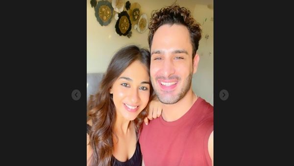 Umar Riaz Meets Vidhi Pandya After Bigg Boss 15; Actress Calls Him A ‘Wonderful Host’