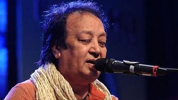Legendary Singer Bhupinder Singh Passes Away At 82; Ajay Devgn, Mohit Chauhan Mourn His Demise