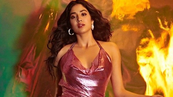 Janhvi Kapoor Says 'Maths Makes You Retarded' And Netizens Have A Bone To Pick With Her!