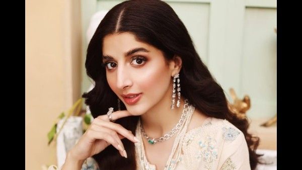 Pakistani Actress Mawra Hocane Tests Positive For COVID-19