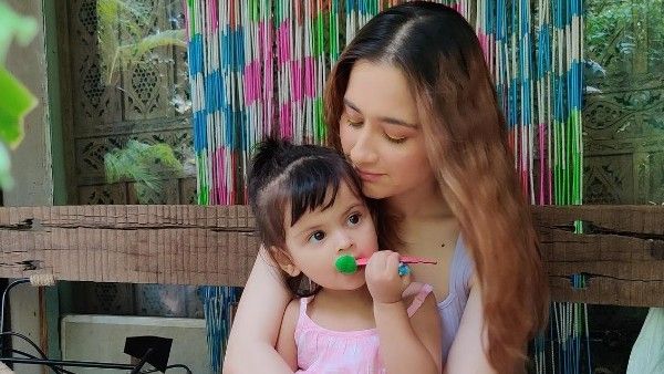 Sanjeeda Shaikh Not Letting Aamir Ali Meet Their Daughter? Here's What The Actress Has To Say!