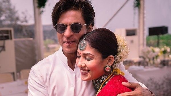 Shah Rukh Khan's Unseen Inside Pictures From Nayanthara And Vignesh Shivan's Wedding Take Internet By Storm!