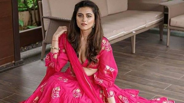 Ridhi Dogra Joins Fashion Label Bunaai For Pre-Festive Ethnic Collection