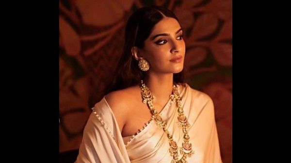 Sonam Kapoor Breaks Her Silence On Getting Trolled For Her Pregnancy Photoshoot