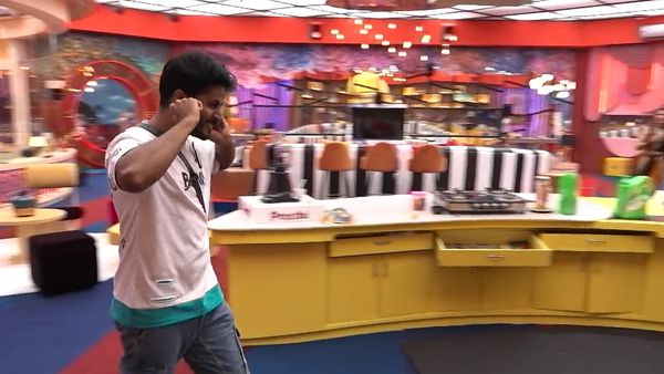 Bigg Boss Telugu 6 Episode 19 Highlights: Shrihan Jokes About Inaya And Runs Away With His Ears Closed