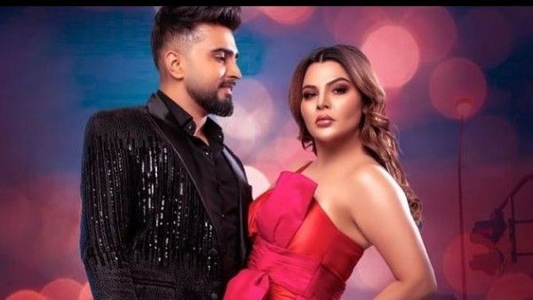 Rakhi Sawant Reveals Her BF Adil Became Angry And Was About To Hit An Actor Who Got Close To Her