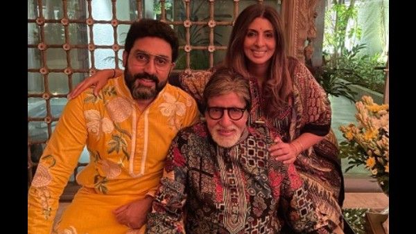 Amitabh Bachchan's Birthday Dinner: Abhishek And Shweta Bachchan Pose With The Veteran Actor