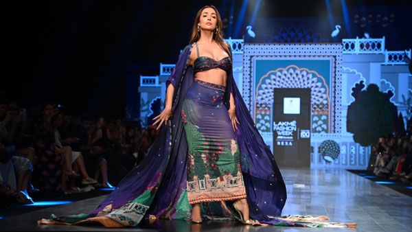 FDCI x Lakme Fashion Week 2022: Malaika Arora Proves Blue Is Her Colour As She Walks The Ramp