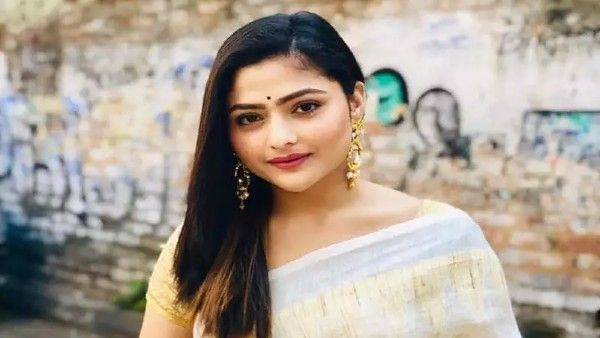 Bengali Actress And Cancer Survivor Aindrila Sharma Dies At 24