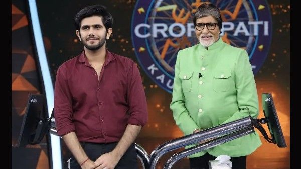 KBC 14: Kartik Aaryan’s Lookalike Makes It To The Hot Seat, Receives Surprise Video Call From The Actor; WATCH