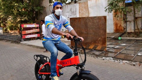 New Daddy Ranbir Kapoor Gets Clicked On His Swanky E-Bike And It’s Price Will Blow Your Mind; PICS