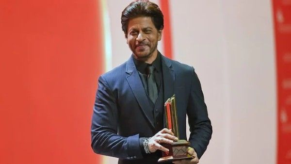 Shah Rukh Khan On Being Facilitated At The Red Sea Film Festival: Truly Honoured To Receive The Award