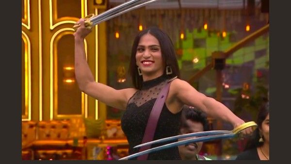 Bigg Boss Tamil 6:Azeem Roasted, Shivin Appreciated, Fans Elated As The Scenes Change Over The Weekend Episode