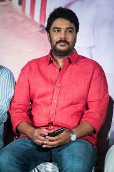 Sundar C Joins With Lyca Productions And Red Giant Movies For A Science Fiction Film: Sangamithra Resumes?