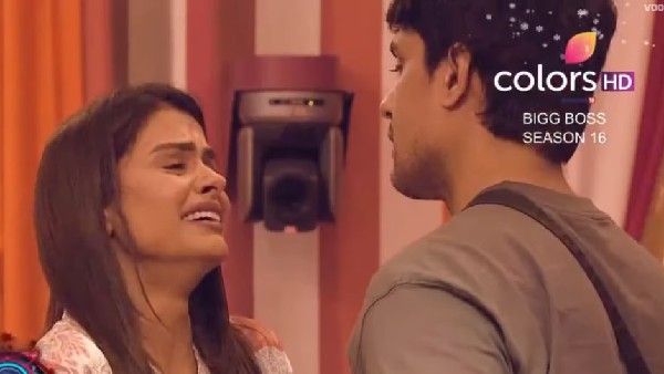 Bigg Boss 16: Priyanka Choudhary Breaks Down Hugging Ankit Gupta Amid Elimination Reports; WATCH