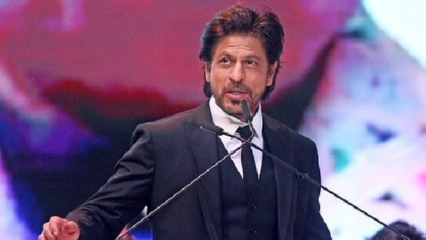 Entertainment News Updates: SRK Pens A Note For Lionel Messi, Vikas-Soundarya Fired From Captaincy