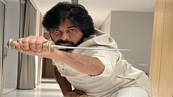 Powerstar Pawan Kalyan Shows Off His Martial Arts Skill In A New Picture; Resumes Practice!