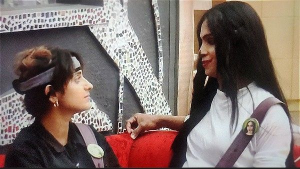 Bigg Boss Tamil 6: BB Fans Condemn The BB Editors For Trimming The Performance Videos Of Ayesha And Shivin.