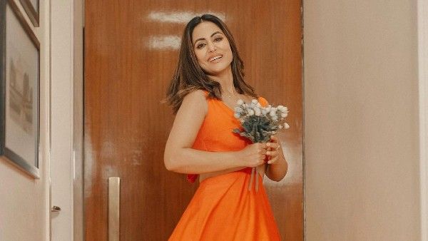 TV Star Hina Khan Shares Cryptic Note About Betrayal; Leaves Fans Tensed