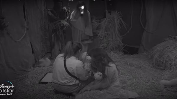 Bigg Boss 6 Telugu: Sri Satya & Keerthi Enthrall The Viewers With Their Antics In The Dark Room Task