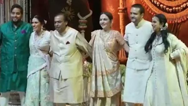WATCH: Mukesh-Nita Ambani & Family Special Dance To Salman Khan's ‘Wah Wah Ramji' At Son Anant's Engagement