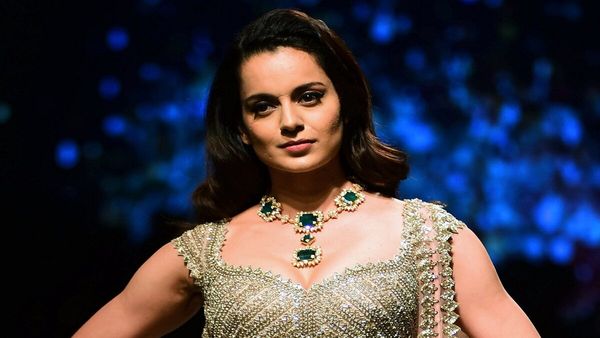 Stop Playing...: Fans React As Kangana Says B’Wood Mafia Called Her Mad For Refusing To Visit Heroes In Room