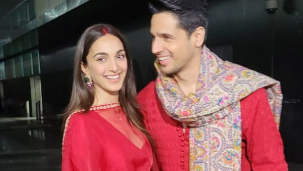 Kiara Advani Flaunts Sindoor & Ring As She Twins With Sidharth Malhotra, Arrives For Delhi Wedding Reception