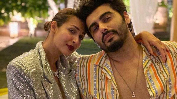 Valentines Day Special: Arjun Kapoor & Malaika Arora’s THIS Picture Is Romantic AF!