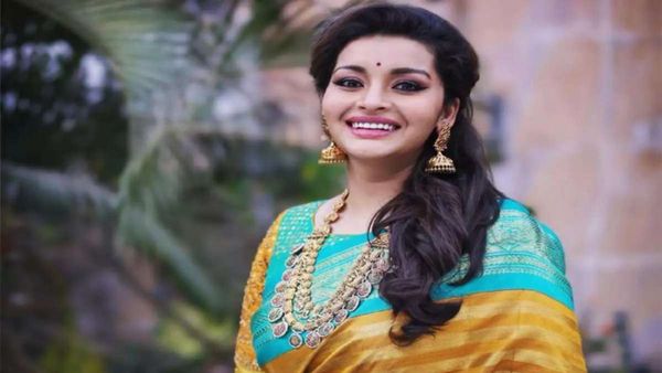Renu Desai Reveals Shocking Details About Her Heart Condition; Fans Wish Her A Speedy Recovery!