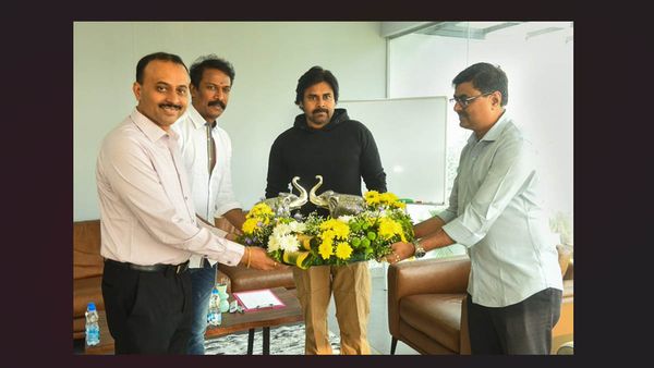 Power Star Pawan Kalyan Gets Rs 50 Crore For 20 Days Call Sheet For The Remake Of Vinodhaya Sitham?