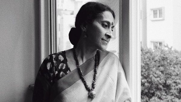 Carnatic Singer Bombay Jayashri Suffers Aneurysm; Undergoes Surgery In UK