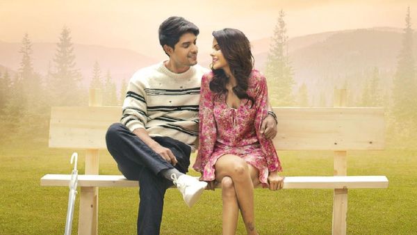 Ankit Can’t Take Eyes Off Priyanka In First Look Of Their Song Kuch Itne Haseen; Fans Say ‘Nazar Na Lage’