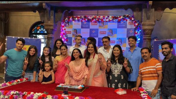 EXCLUSIVE! Iqbal Khan, Rachana Mistry Celebrate As Na Umra Ki Seema Ho Completes 200 Episodes: It's Just A...