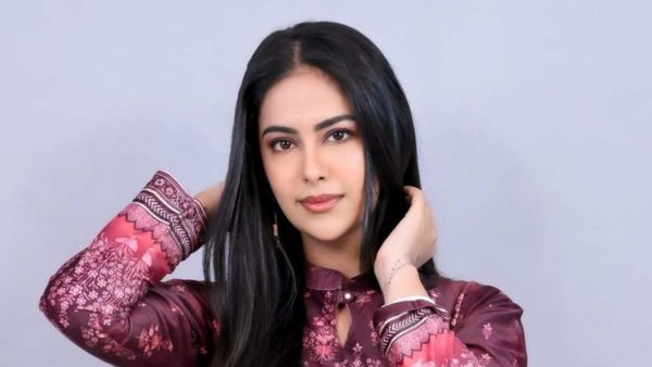 Avika Gor On Young Adults Frequently Using Filters On Social Media: They're More Likely To Be Dissatisfied...