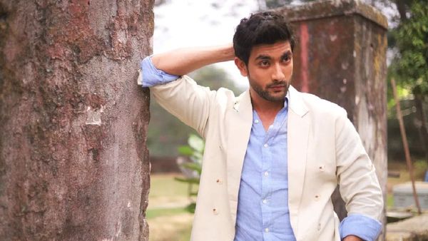 Apna Time Bhi Aayega To Dharampatnii; Three Times Fahmaan Khan Proved That Versatility Is His Second Name