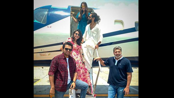 Ponniyin Selvan 2: Chiyaan Vikram SHARES A Pic With Trisha, Karthi, & Aishwarya! Have You Seen It Yet?