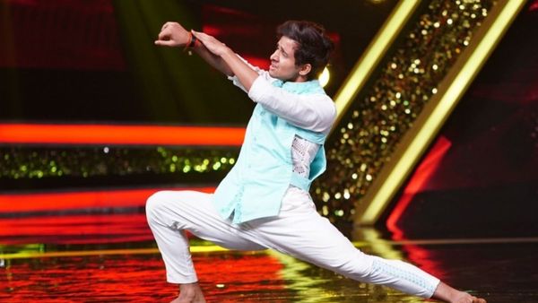 India's Best Dancer 3 | Sonali Bendre Breaks Down Into Tears, Reacts To Shivanshu Soni's Act: Isko Sirf...