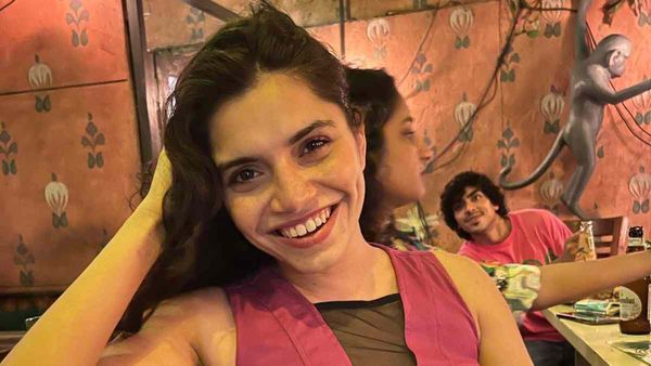 Bollywood Actress Chrisann Pereira Jailed In UAE, 2 Men Arrested In Mumbai for Cheating Her