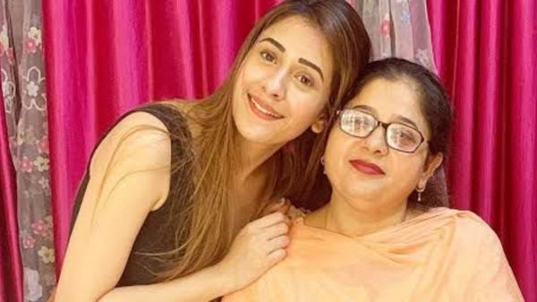 Mother's Day 2023 Special: Woh Toh Hai Albela's Hiba Nawab Shares Message For Mom, Says 'We Are More Like...'