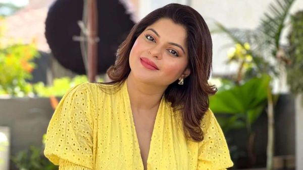 EXCLUSIVE! Sneha Wagh On Juggling Between Neerja & Na Umra Ki Seema Ho: Current Phase Of My Life…