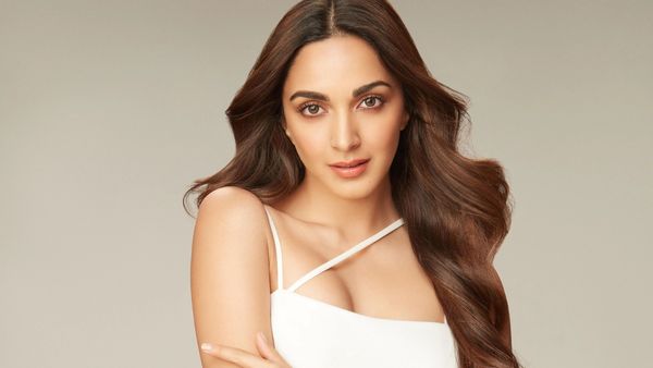 Kiara Advani's Fan Plants Trees & Fed Food As She Completes 9 Years In Bollywood, Actress Feels 'Blessed'