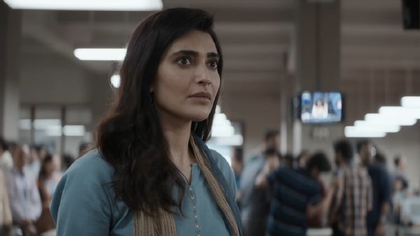 Scoop Twitter Review: Netizens In Awe Of Karishma Tanna’s Series; Call It ‘Masterpiece’ By Hansal Mehta