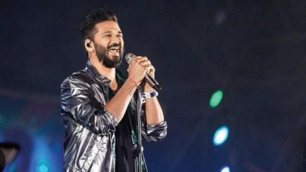 Music Maestro Amit Trivedi Takes Over Melbourne, Crowd Grooves To ‘London Thumakda’ In Full Zest
