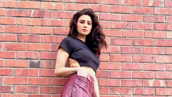 Not Priyanka Chaudhary Or Ayesha Singh, KKK13’s Daisy Shah To Play Lead In Naagin 7? Actress Spills The Beans